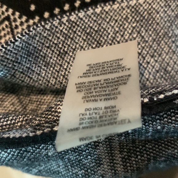 Sioni Knit Skirt - Picture 8 of 8